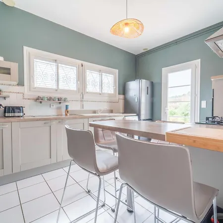Maison A Pour 7 Pers. Avec Wifi Et Climatisation, A Proximite Et - Fr-1-50-163 *